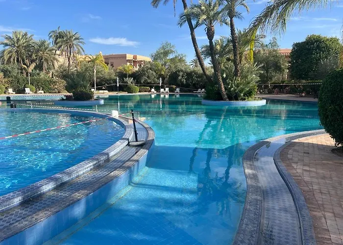Appartement Vue Piscine Palmerie